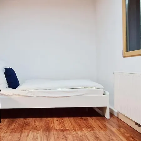 Xxl In Leipzig, Bis 14 Personen, Selbst Check-in Leipzig