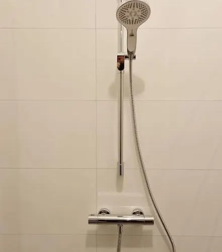 Xxl In Leipzig, Bis 14 Personen, Selbst Check-in