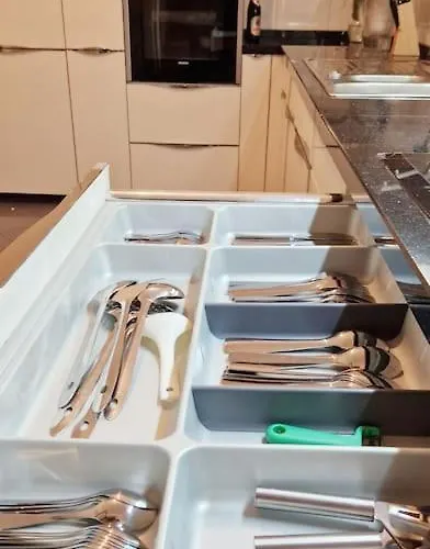 Xxl In Leipzig, Bis 14 Personen, Selbst Check-in Apartmán *