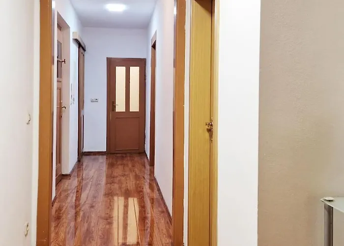 Apartmán Xxl In Leipzig, Bis 14 Personen, Selbst Check-in *