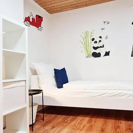 Xxl In Leipzig, Bis 14 Personen, Selbst Check-in *