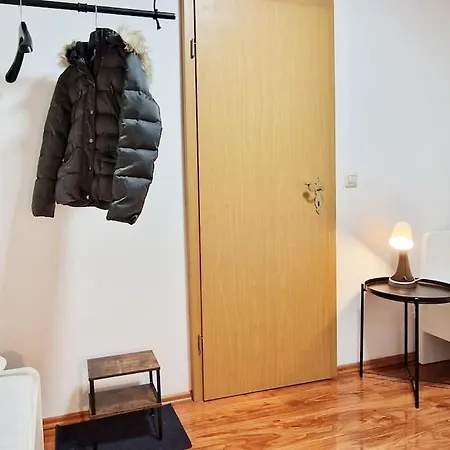 Xxl In Leipzig, Bis 14 Personen, Selbst Check-in דירה