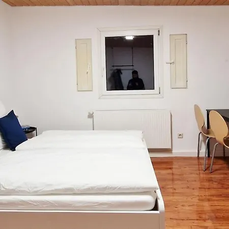 Xxl In Leipzig, Bis 14 Personen, Selbst Check-in דירה